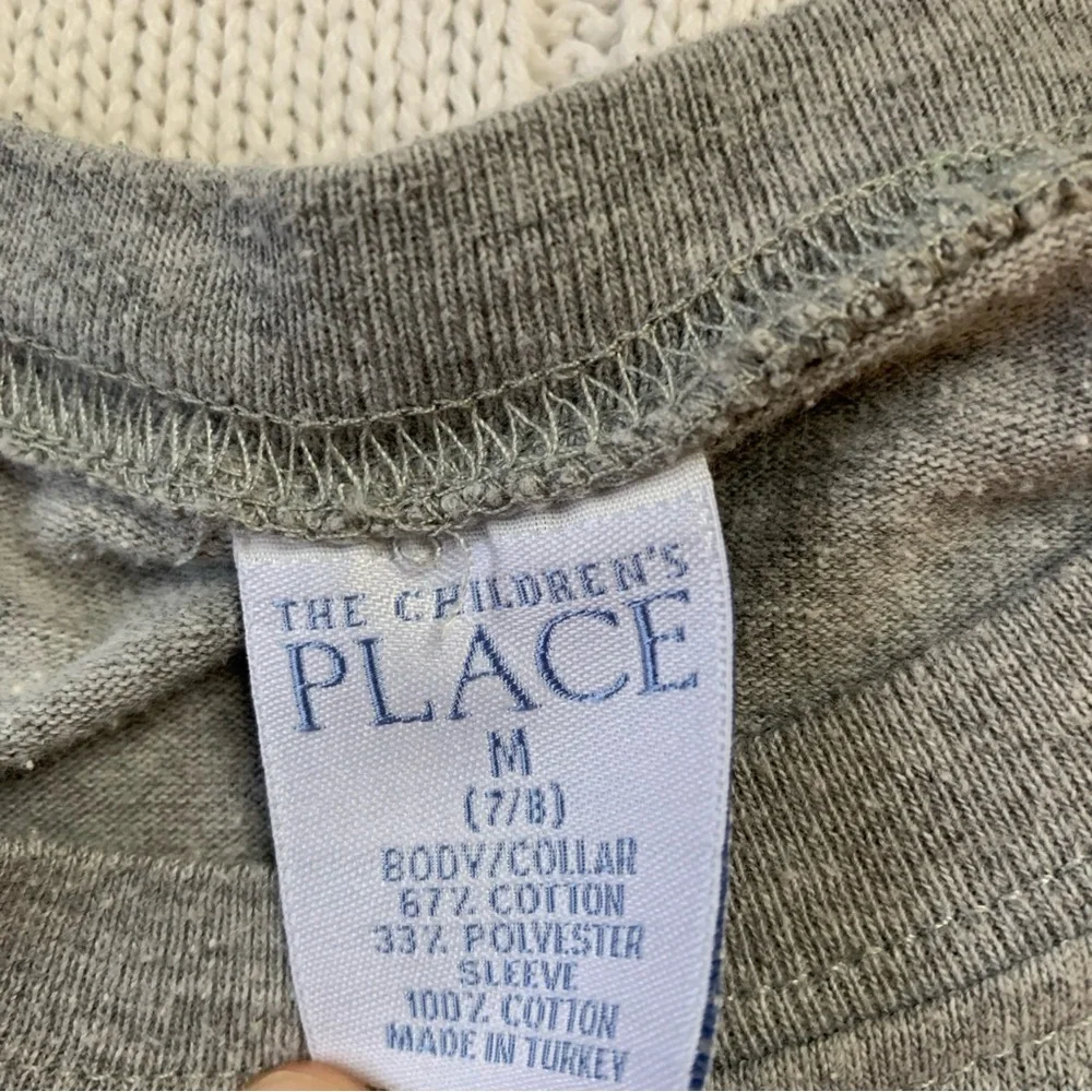 The Children’s Place LongSleeve (M)